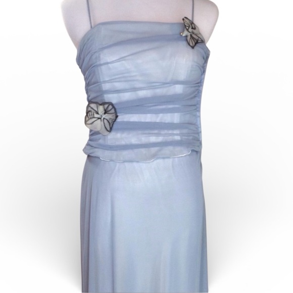 Cache Dresses & Skirts - Cache vintage formal gown in light blue
